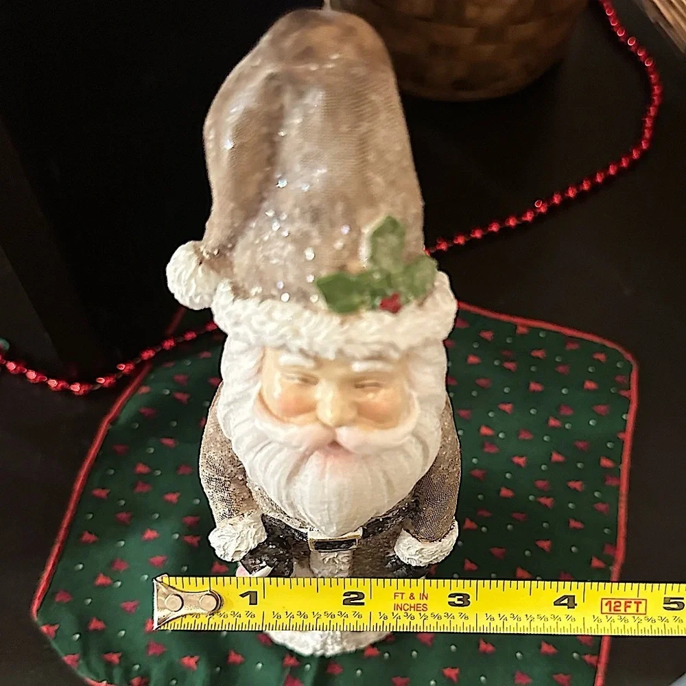 Santa Claus Holiday Figurine Christmas Home Decor